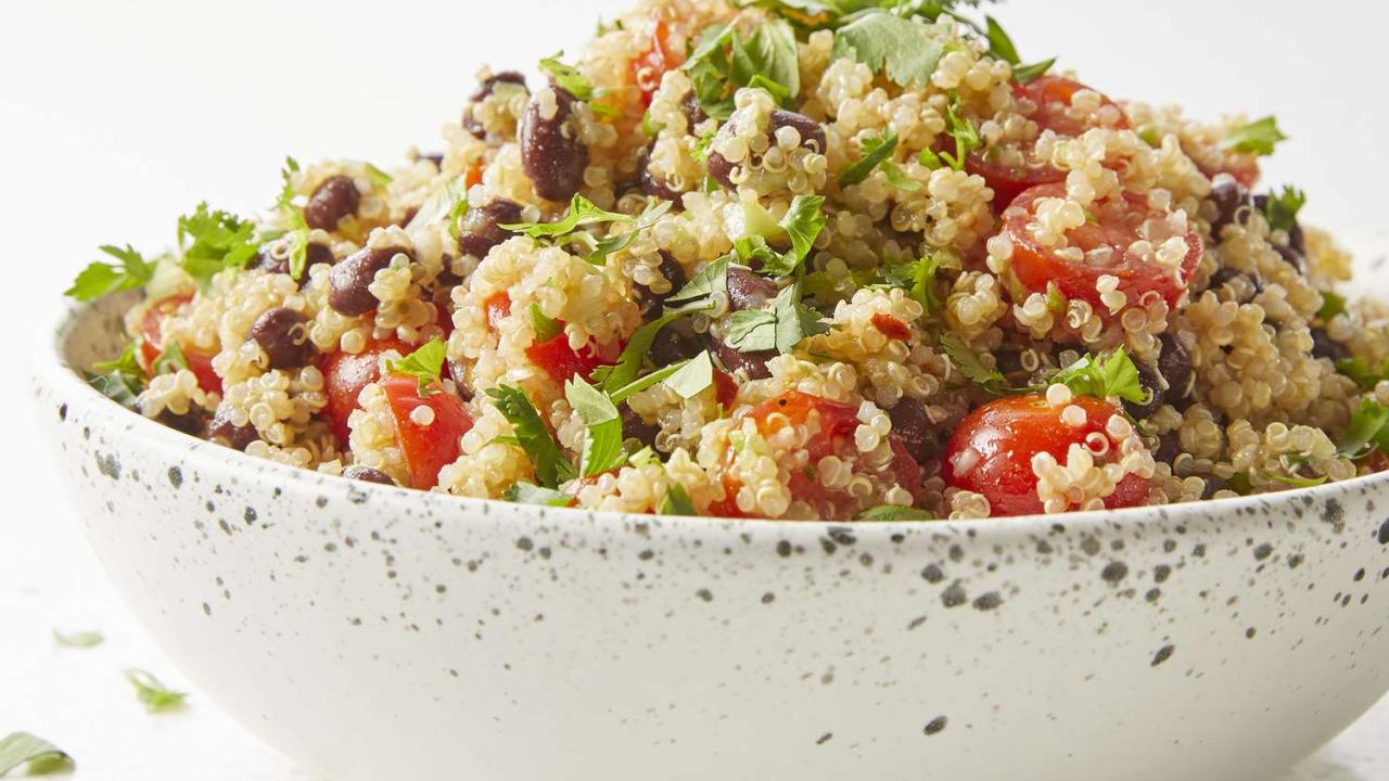 طرز تهیه سالاد کینوآ: غذایی سا