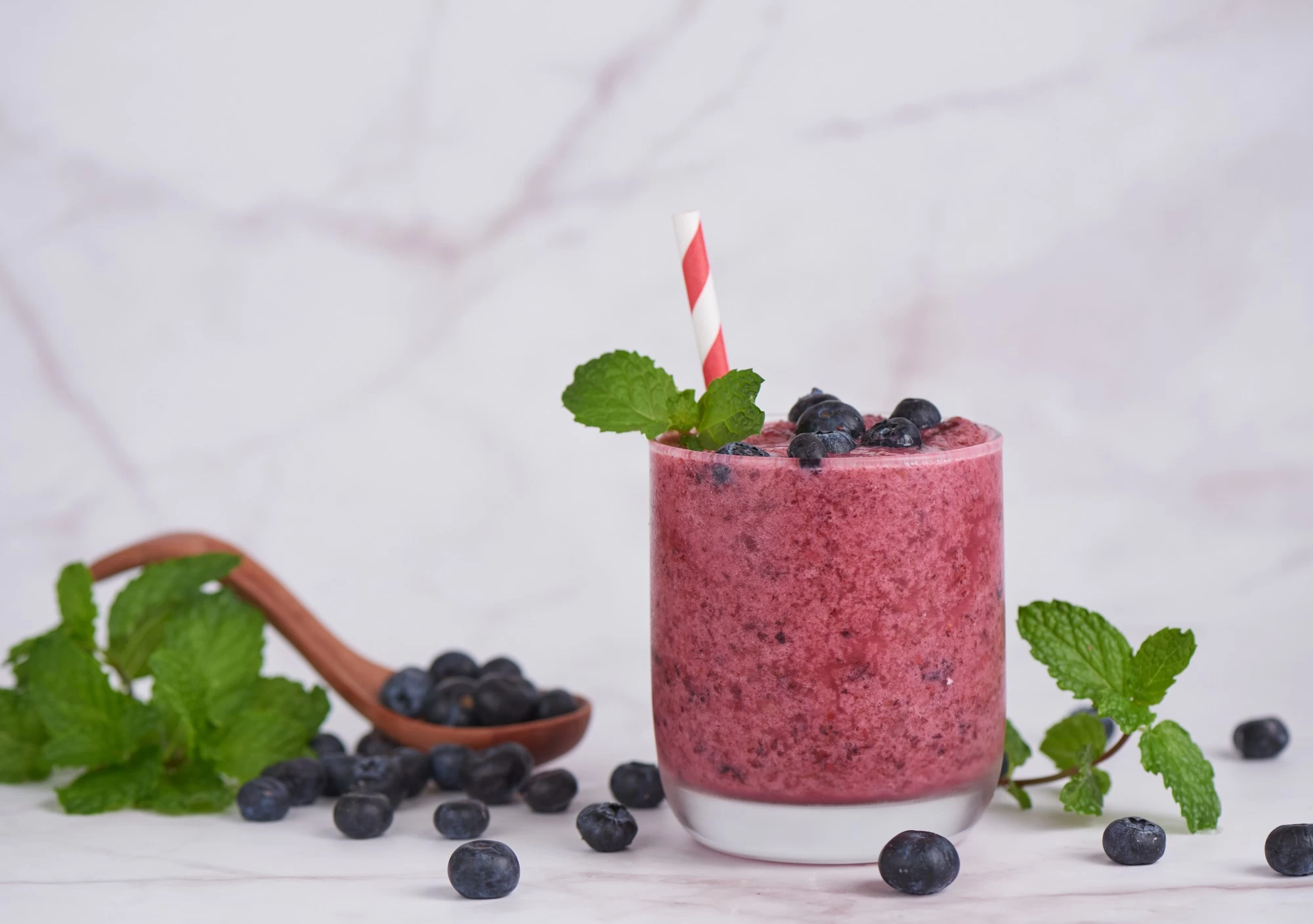 طرز تهیه ۵ مدل اسموتی شاه‌توت